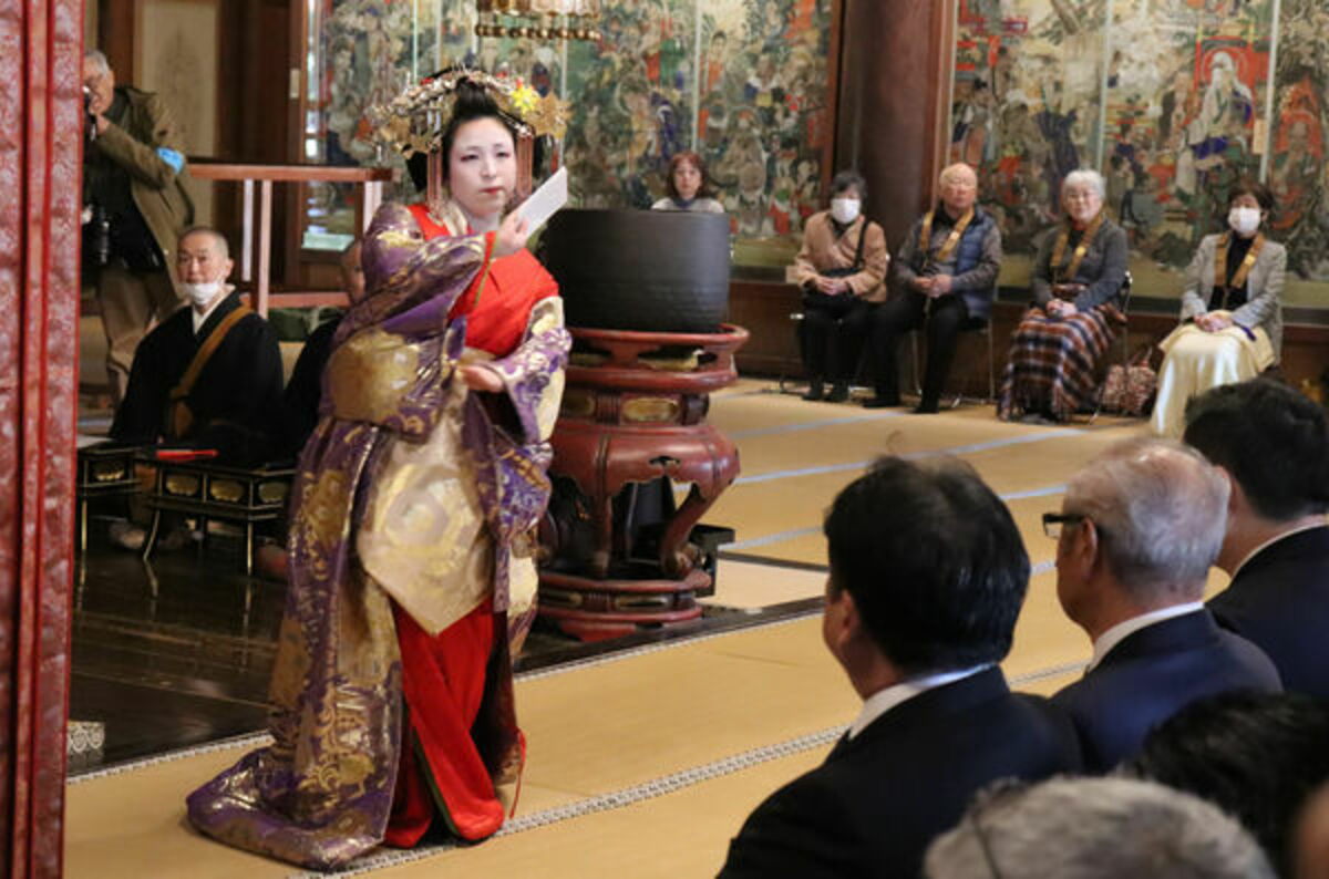 High Ranking Geisha The yugiri festival, which commemorates a famous geisha from the edo ...